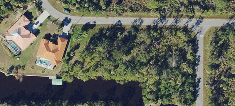 Oversized Waterfront Lot With Gulf Access