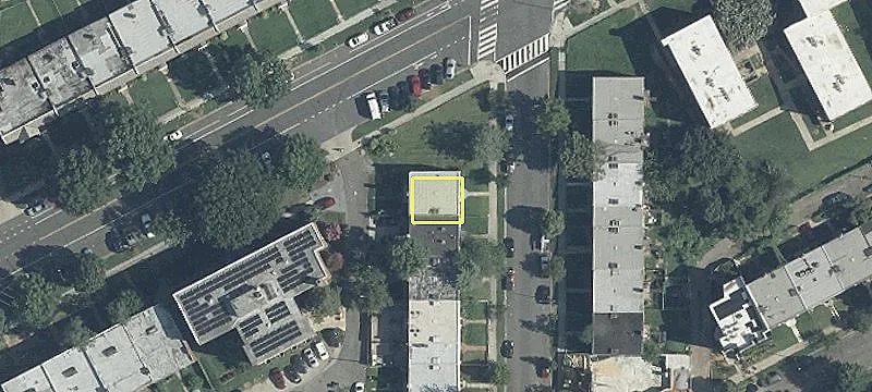 Four-Unit Building in Carver Langston