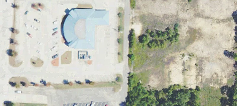 Renovated Commercial Building For Sale