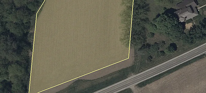 Versatile Commercial Building in Hicksville