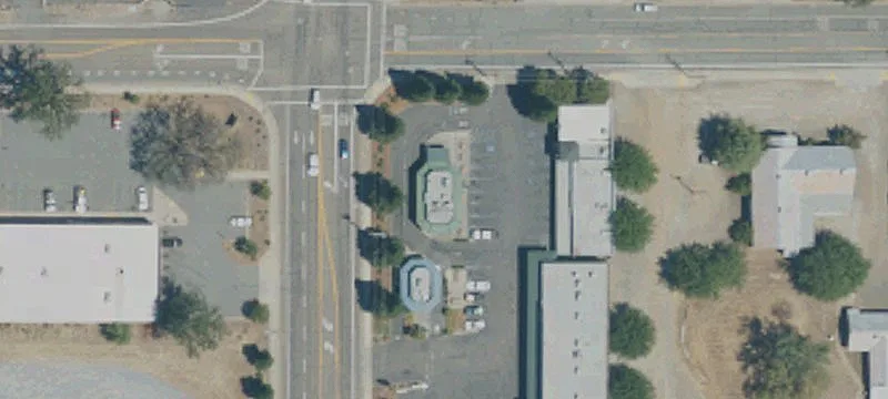 Retail/Office Space in Shopping Center