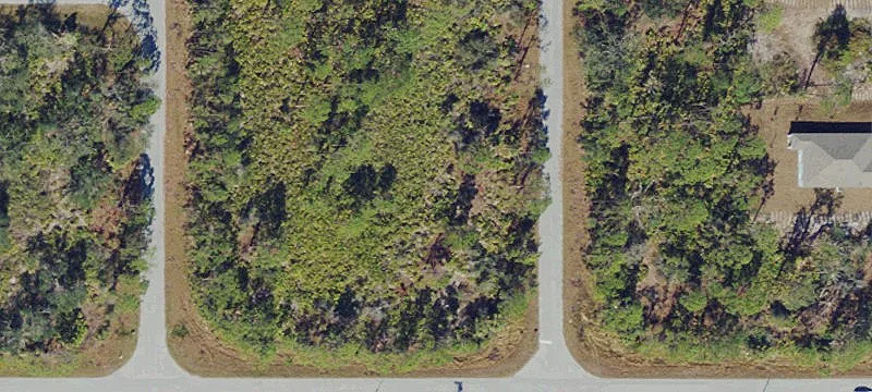 Residential Lot in Gulf Cove