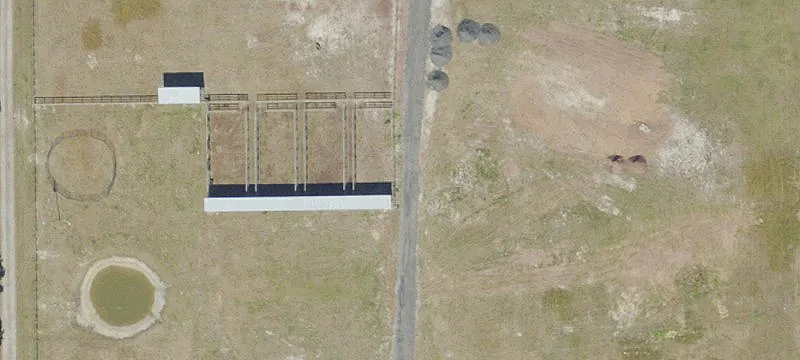 Equestrian Property with Extensive Infrastructure