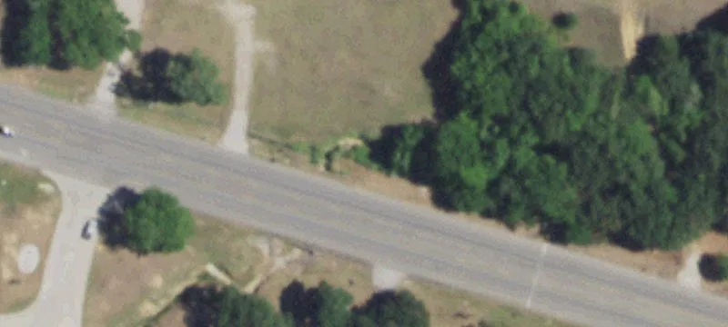 Versatile Commercial Building on Highway