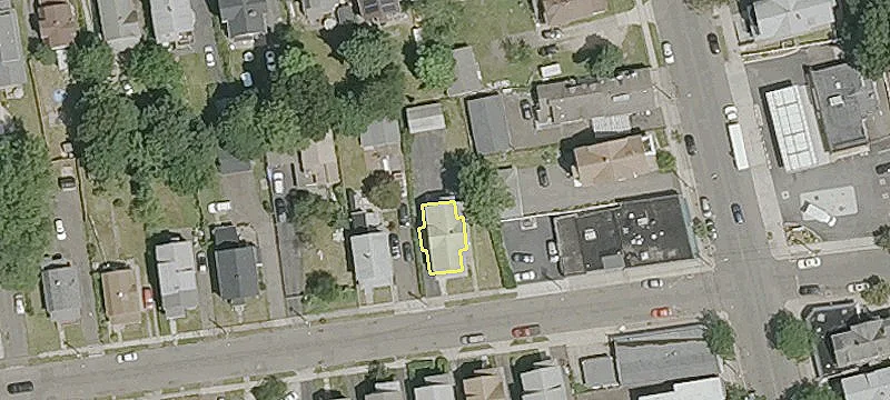 Vacant Two-Family Home Near Beach