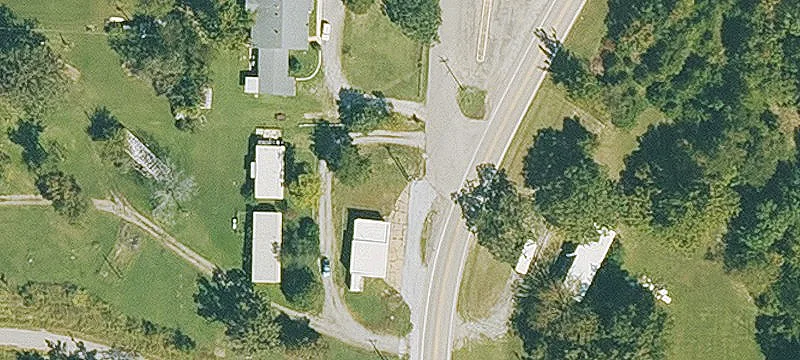 Vacant Retail Building in Bull Shoals