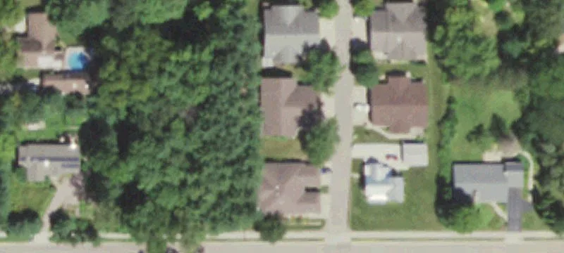 Move-in Ready Half-Duplex Condo