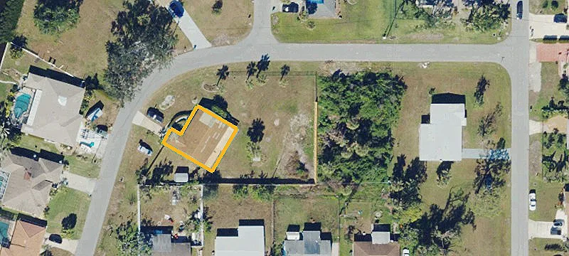 Oversized Corner Lot in Port Charlotte