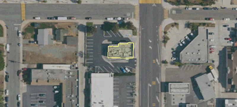 Freestanding Restaurant with Drive-Thru