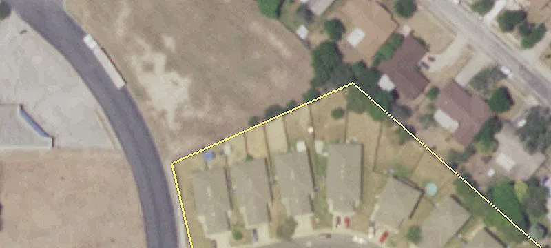 Duplex with Fenced Yard