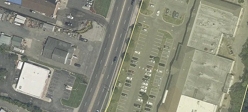 Retail Space in Silverton Plaza