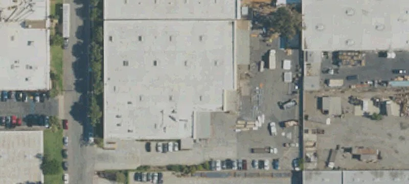 Freestanding Building with High Clearance