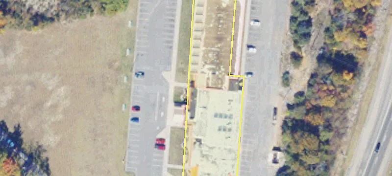 Five-Story Hotel on 10.72 Acres