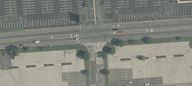 Retail Space at Signalized Intersection
