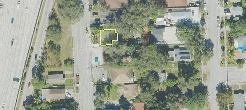 Renovated Multifamily Unit with Yard