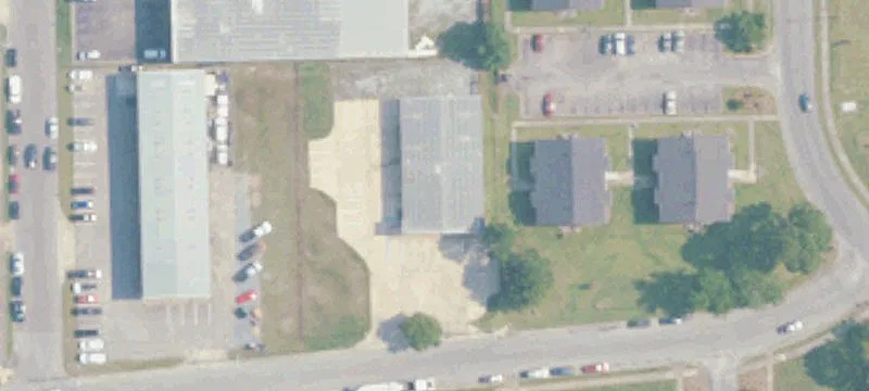 Renovated Flex Building For Lease