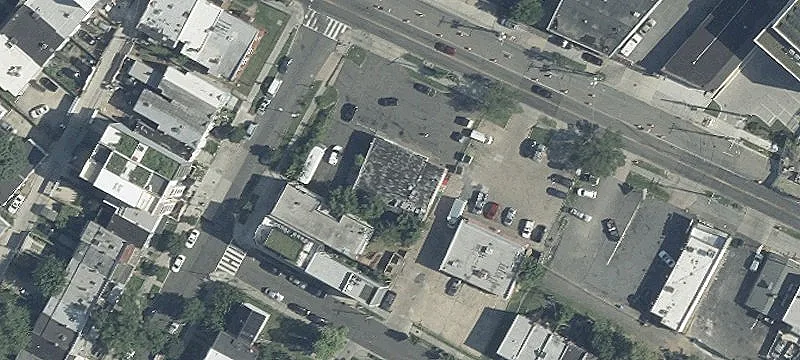 Turnkey Market with Redevelopment Potential
