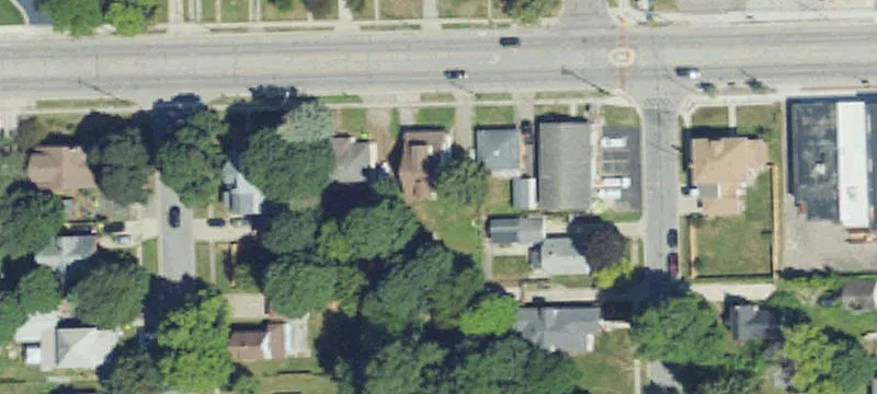 Well-Maintained Duplex Near Downtown