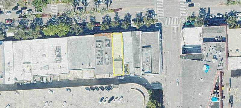 Retail Space on Miracle Mile