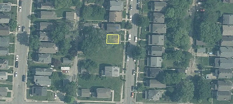 Vacant Lot in Growing Area