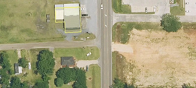 Modern Distribution Facility Along I-12