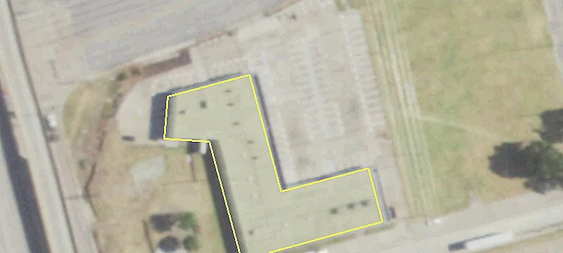 High-Traffic Corner Pad Site