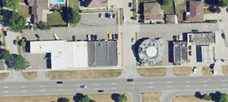 Versatile Commercial Unit For Rent