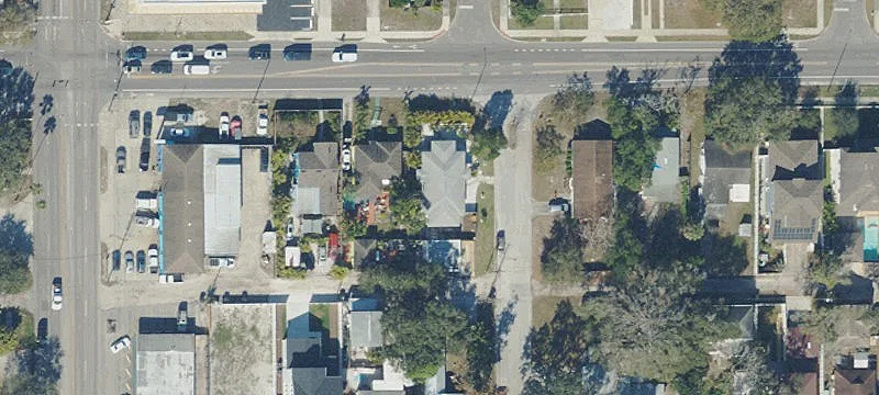 St. Petersburg Triplex Investment Opportunity