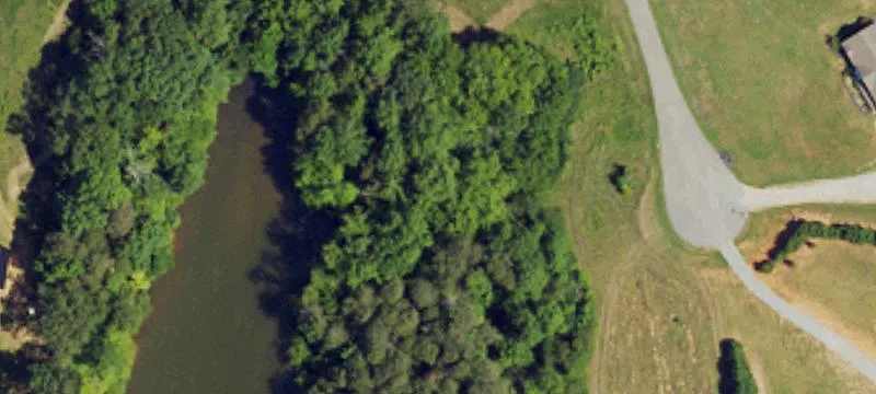 Land on Farmer Lake