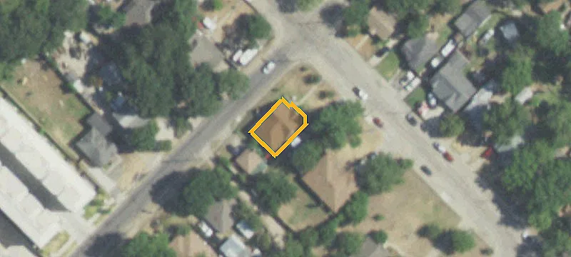 Corner Lot in West Love