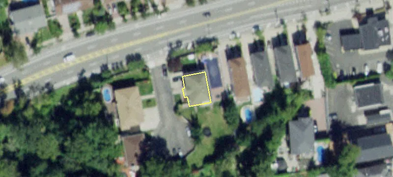Custom Residence on Parklike Property