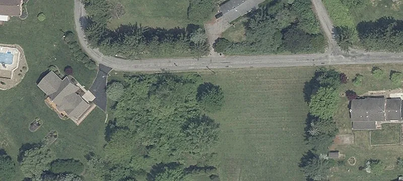 Residential Land Near Commercial Hub