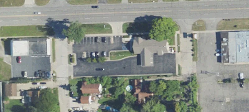 Free Standing Commercial Building