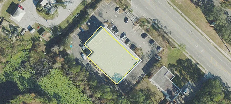 Retail Space on Howland Boulevard