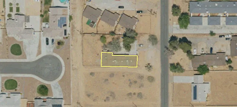 Triplex with Carports in Apple Valley
