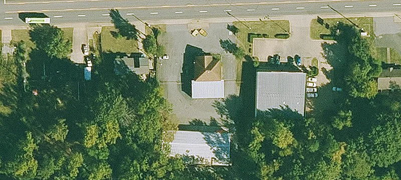 Multi-Building Commercial Property For Lease