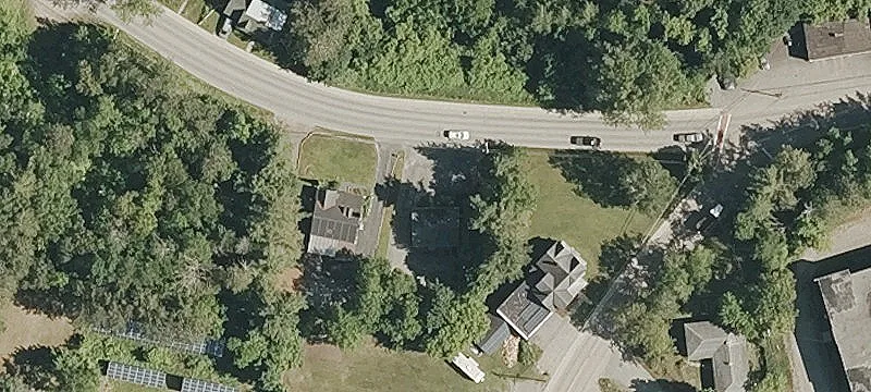Well-Maintained Office Building on Highland
