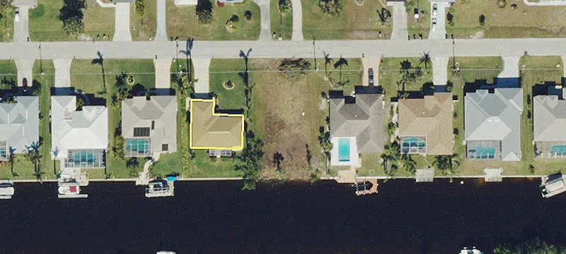 Waterfront Lot: Gulf Access