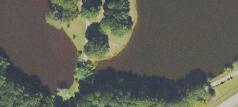 Lakefront Oasis with Guest House