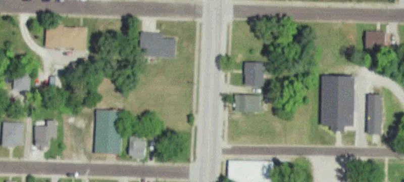 Versatile Commercial Building on Large Lot