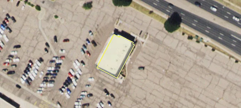 High-Visibility Retail Endcap Opportunity