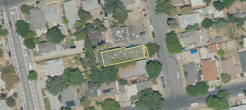 Renovated 22-Unit Stockton Apartment Building