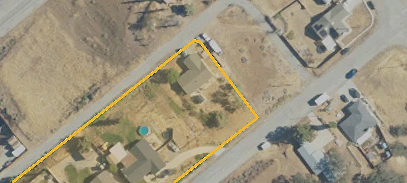 Land in Golden Hills