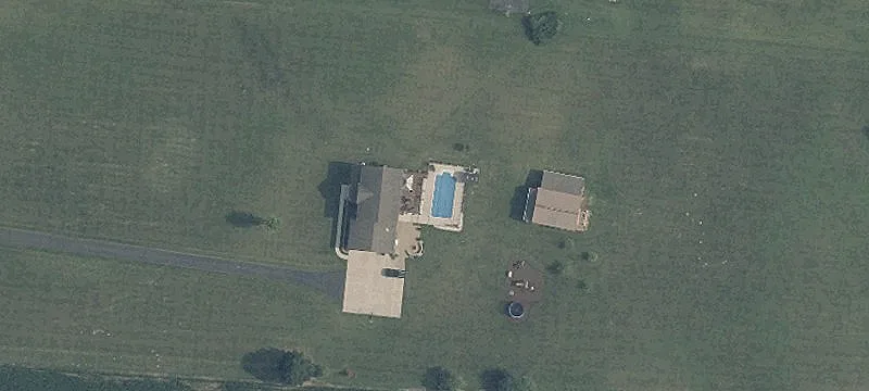 Usable Acreage in Country Setting