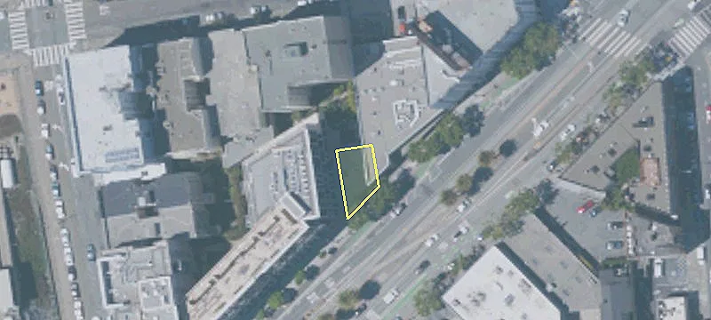 Prime Retail Space on Market