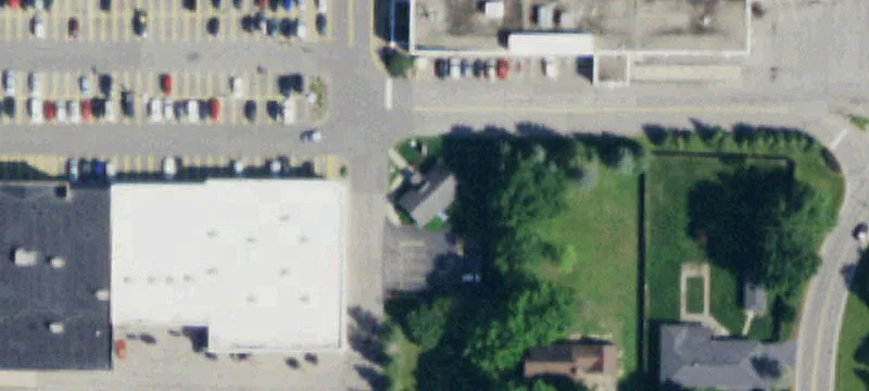 Office/Commercial Space in Tops Plaza