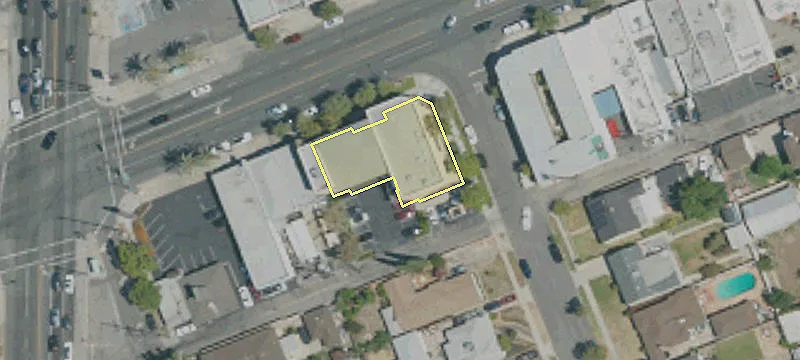Burbank Boulevard Commercial Property