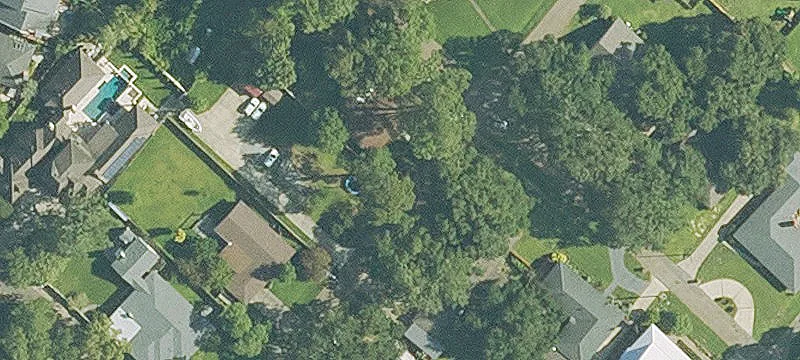 Commercial Lot Near Ambassador Caffery