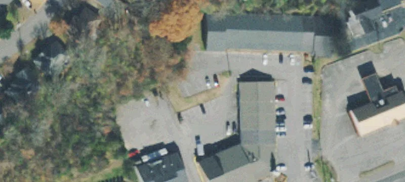 Commercial Building on Lebanon Pike