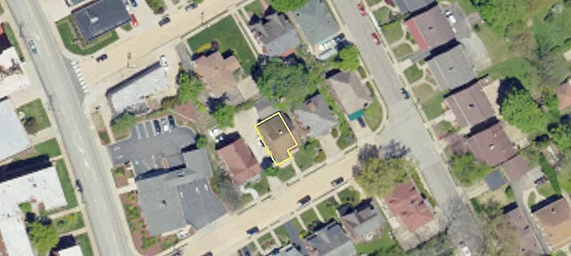 Duplex in Walkable Lebo Community